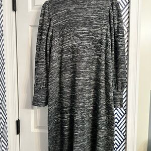 LOFT Black and White Knit Top